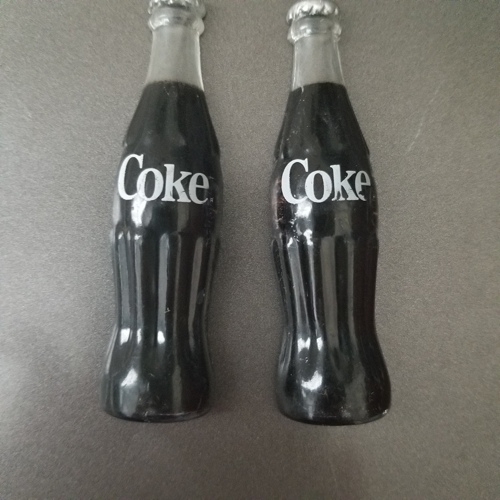 Set of Vintage Coca Cola Refrigerator Magnets - Picture 3 of 11